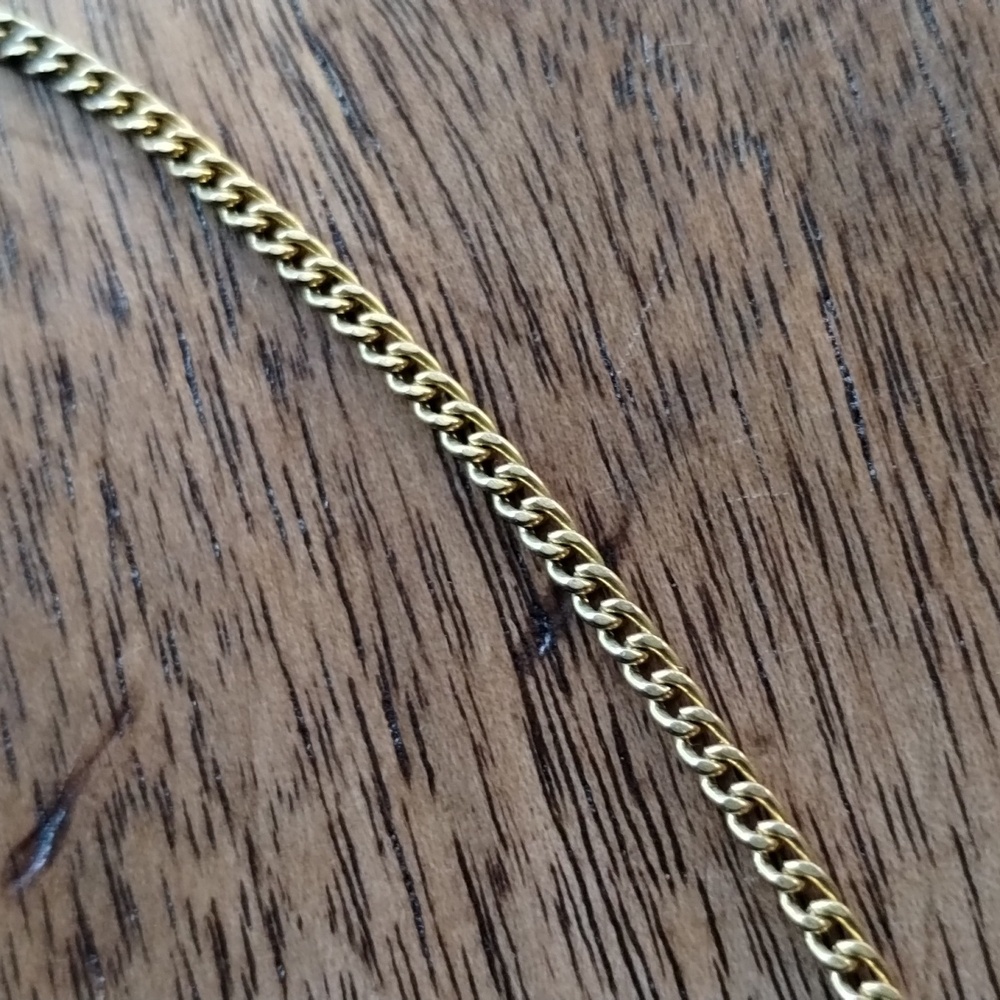 Gold Chain - Picture 3 of 3